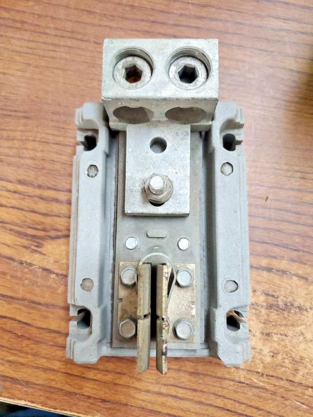 ITE JN-425 400 Amp Fused Disconnect Lower Contact Replacement Block (VR10)