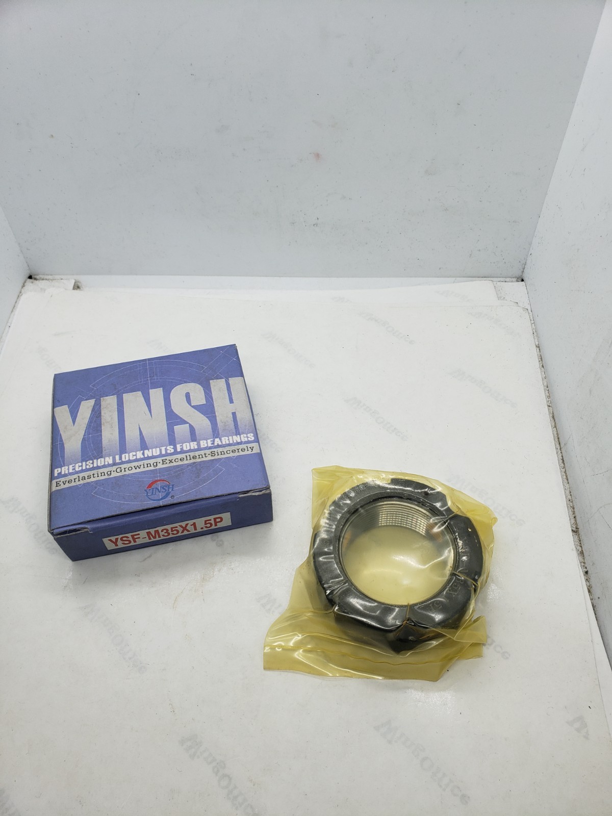 YINSH YSF-M35X1.5P BEARING LOCKNUT, NIB