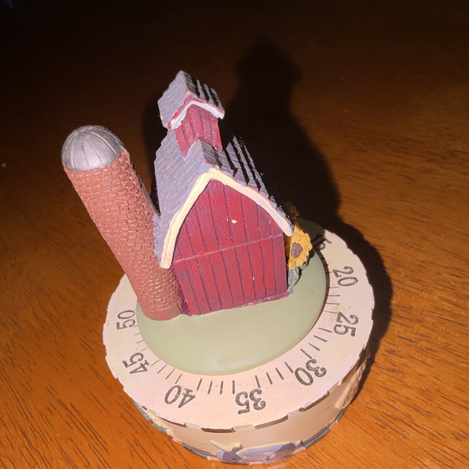 Vintage/Retro Barn Silo Mechanical Kitchen Timer that does not work