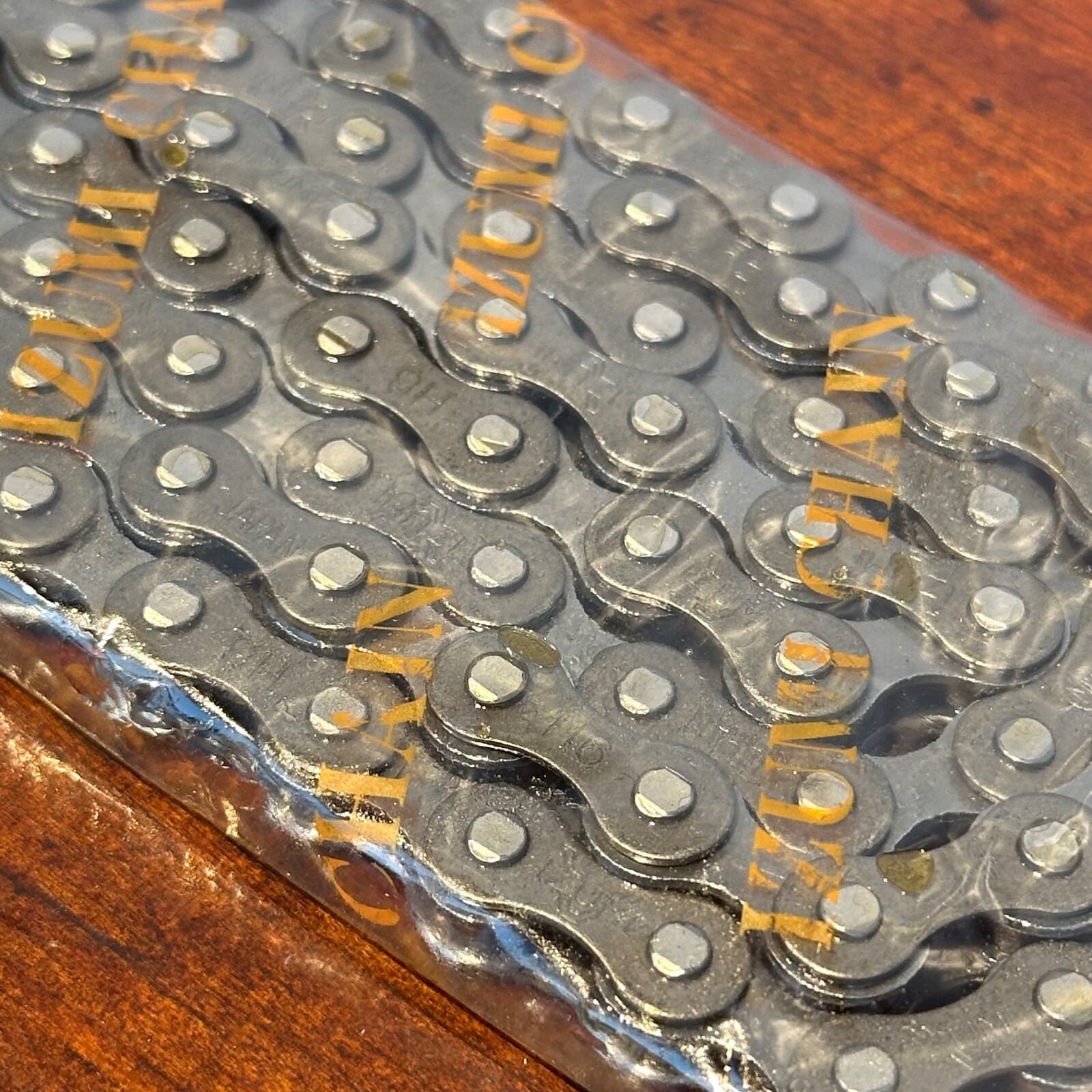 Izumi KAI Super Toughness Track Bike Chain - Grey / Silver - Standard 1/8"  NJS