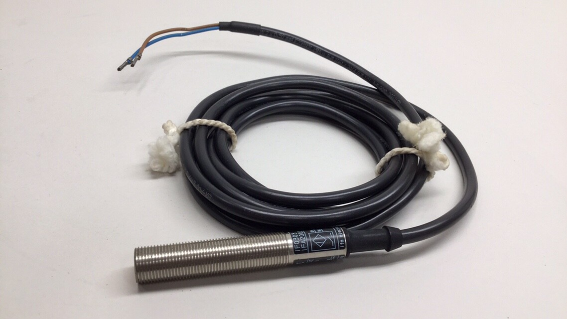 IFM Efector IFA2002-ABOW Inductive Proximity Switch Sensor IF0303
