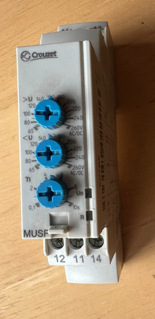 New, Crouzet MUSF 84 872 152, Single Phase Power Monitor Relay, free ship