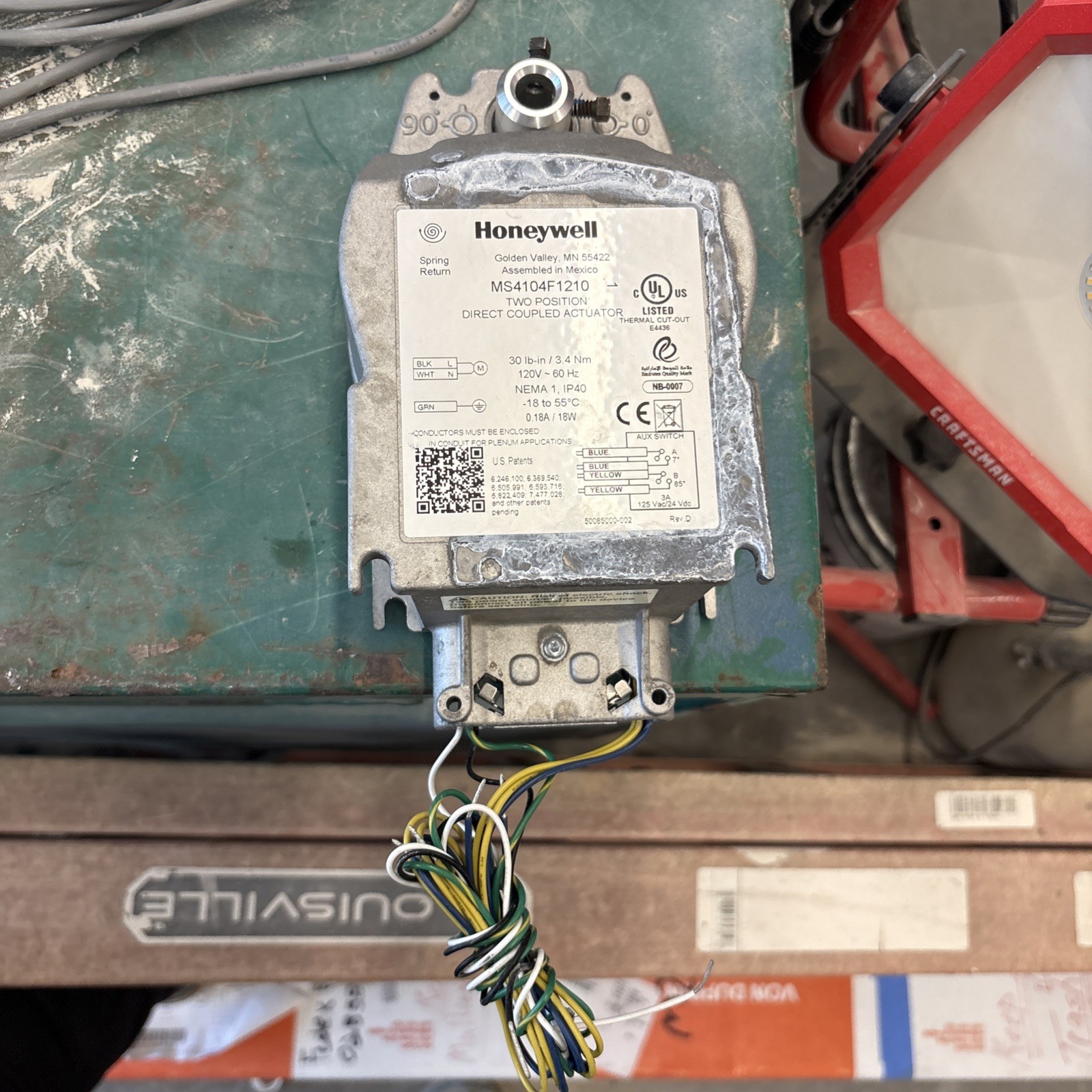 Honeywell MS8104F1210 Direct Coupled Actuator, 24V, Two-Position No Damper