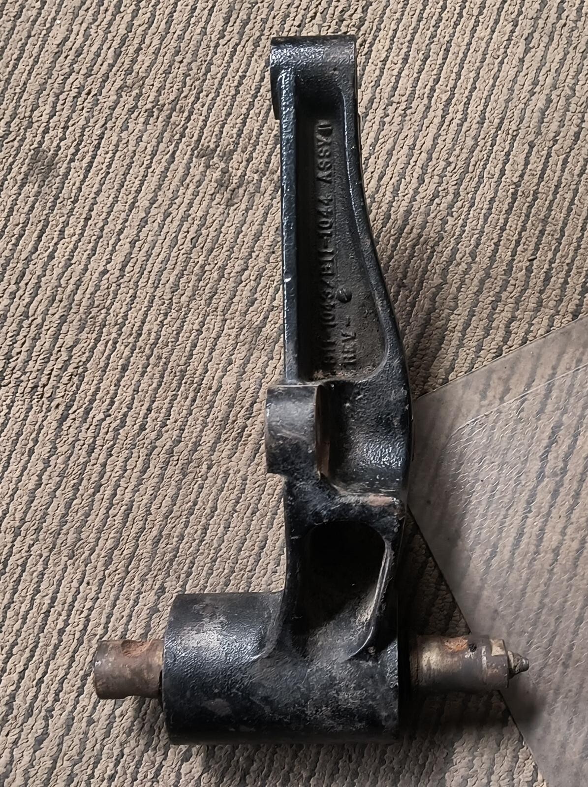 KENWORTH B11-1044 BRACKET ASSY-SHACKLE
