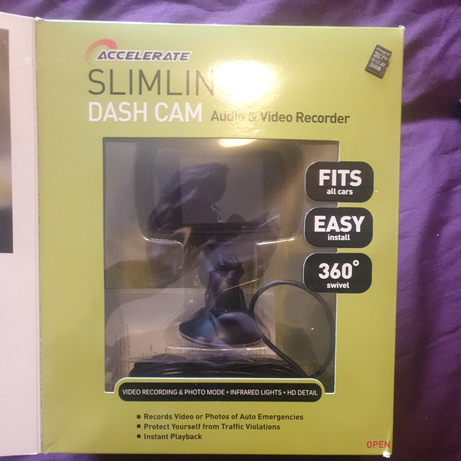 Accelerate Slimline Dash Camera Audio & Video Recorder with 32GB memory card