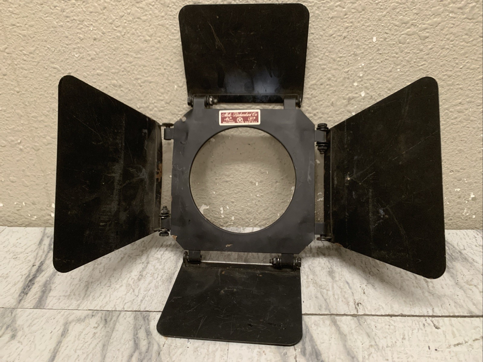 Mole Richardson Barn Doors Light Shield, Mini