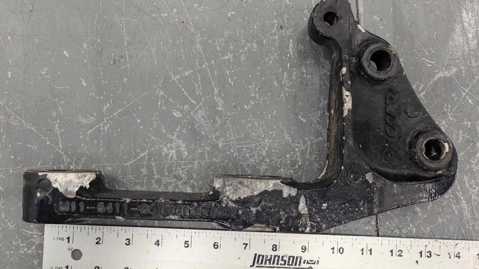 M11-6411-001 Kenworth PACCAR Cab Bunk Support Mount Bracket