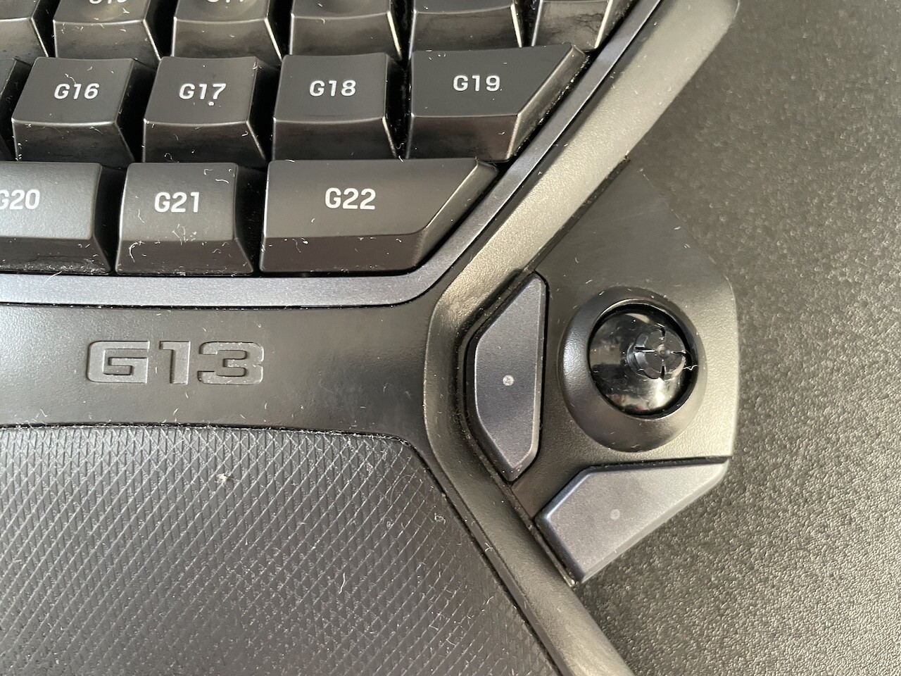 🕹️ Joystick thumb add-on for comfort when rubber fails for Logitech G13 Gamepad