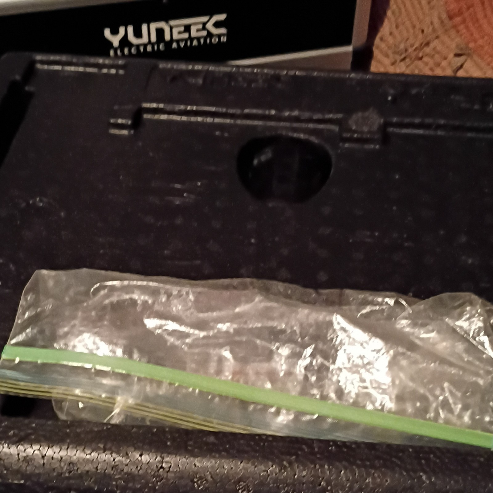 Yuneec Tornado H920 Carbon Fiber Hexacopter Drone & Hard Case