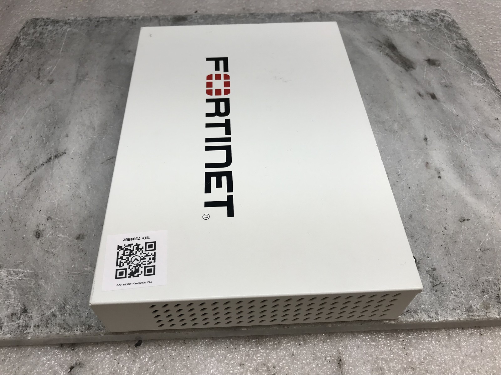 Fortinet FortiGate 60D FG-60D Firewall Security Appliance 12V