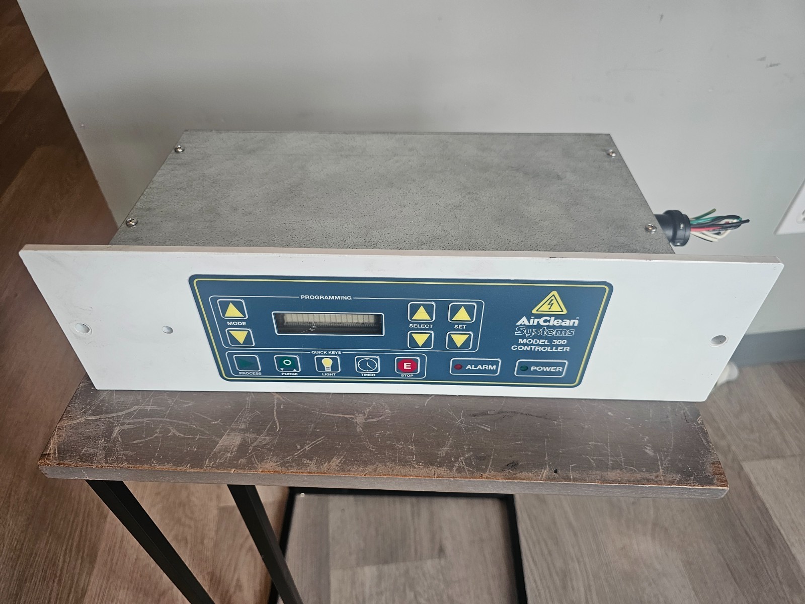 AirClean Systems Model 300 Controller for AC2000 600 PCR Workstation **AS-IS**