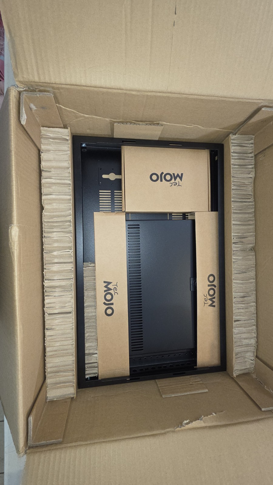 Tecmojo 6U Wall Mount Server Cabinet IT Network Rack Lockable Door #3675P T5