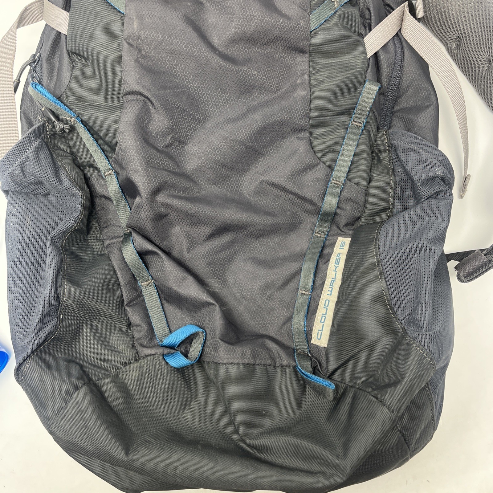 Camelbak Cloud Walker 18 Backpack with drinking pouch