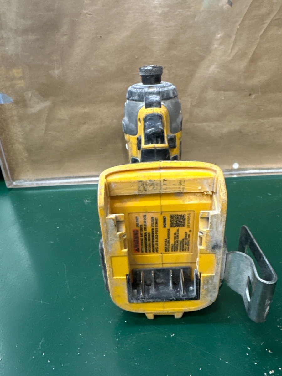 DeWalt DCF887 20v XR 1/4" Hex Impact Driver (Tool Only) (E10051144)