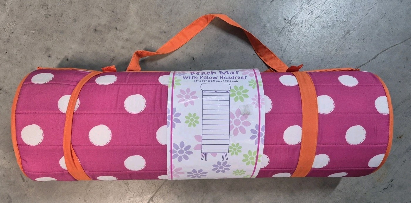 3CFG Dots Roll it Up Beach Mat, Fuchsia