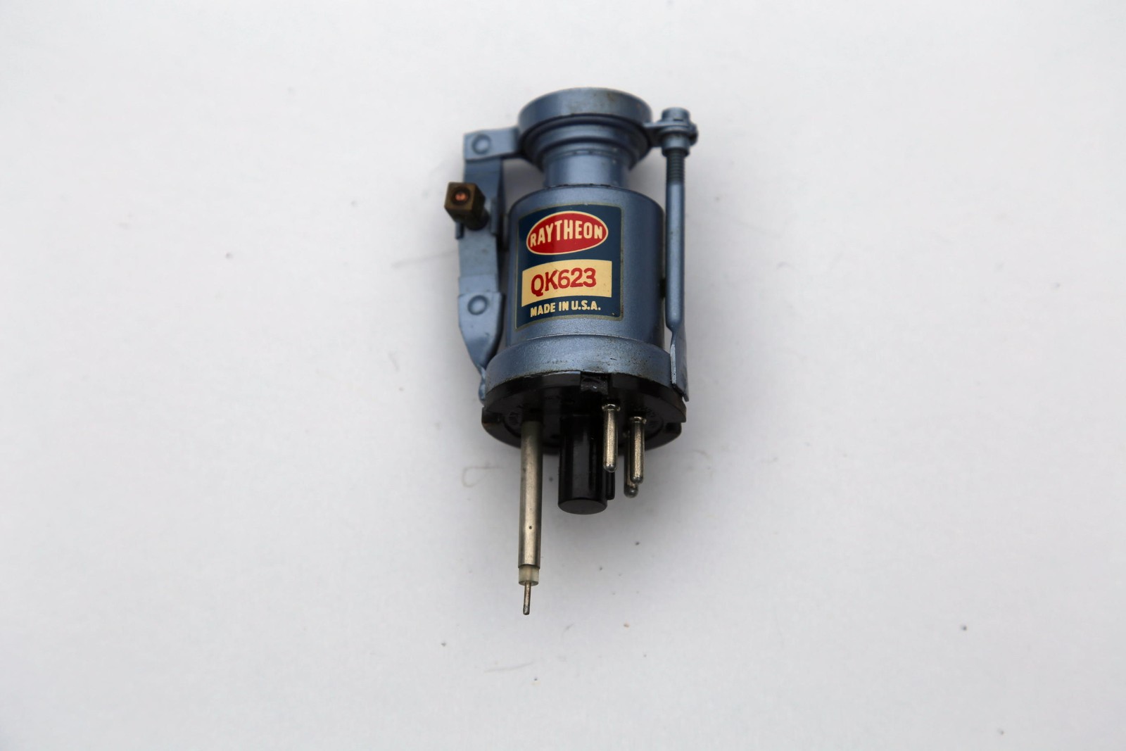 1940 WORLD WAR II KLYSTRON RADAR MICROWAVE TV VACUUM TUBE-RAYTHEON QK623