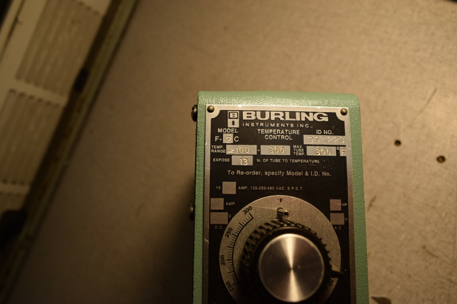 Burling F-2C Temperature Control Range 100-300 F