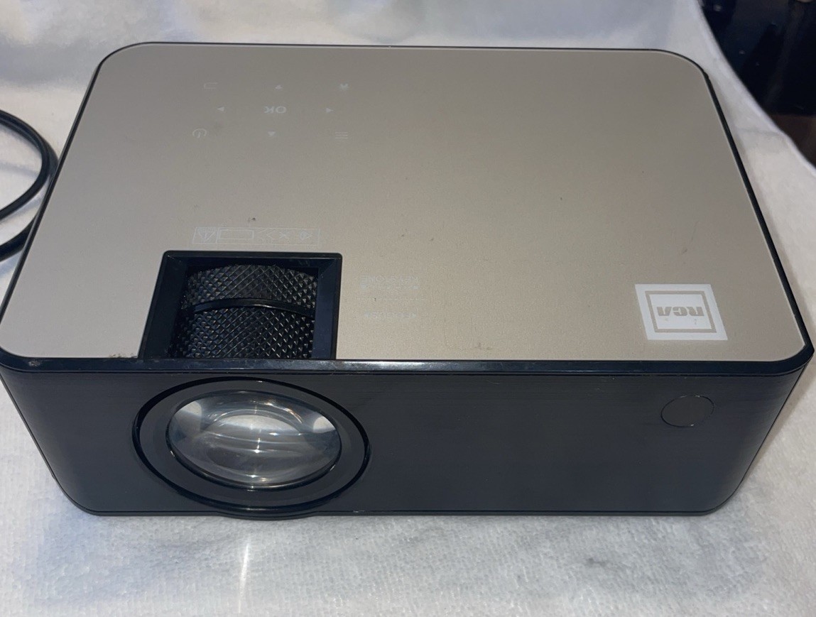 RCA Smart HD Home Theater Projector Roku Express+ RPJ133-B, No Remote