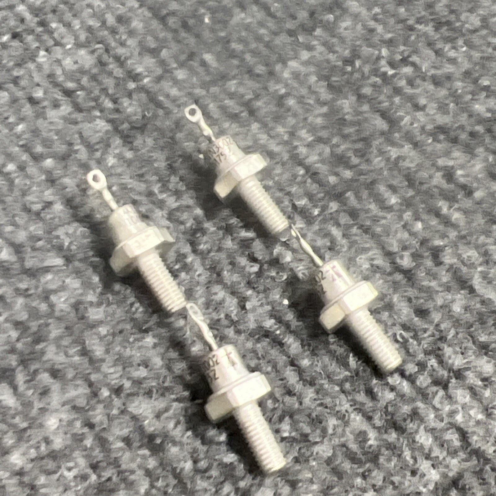 Lot of 4 - Motorola 1N3002 Stud Rectifier Diode New