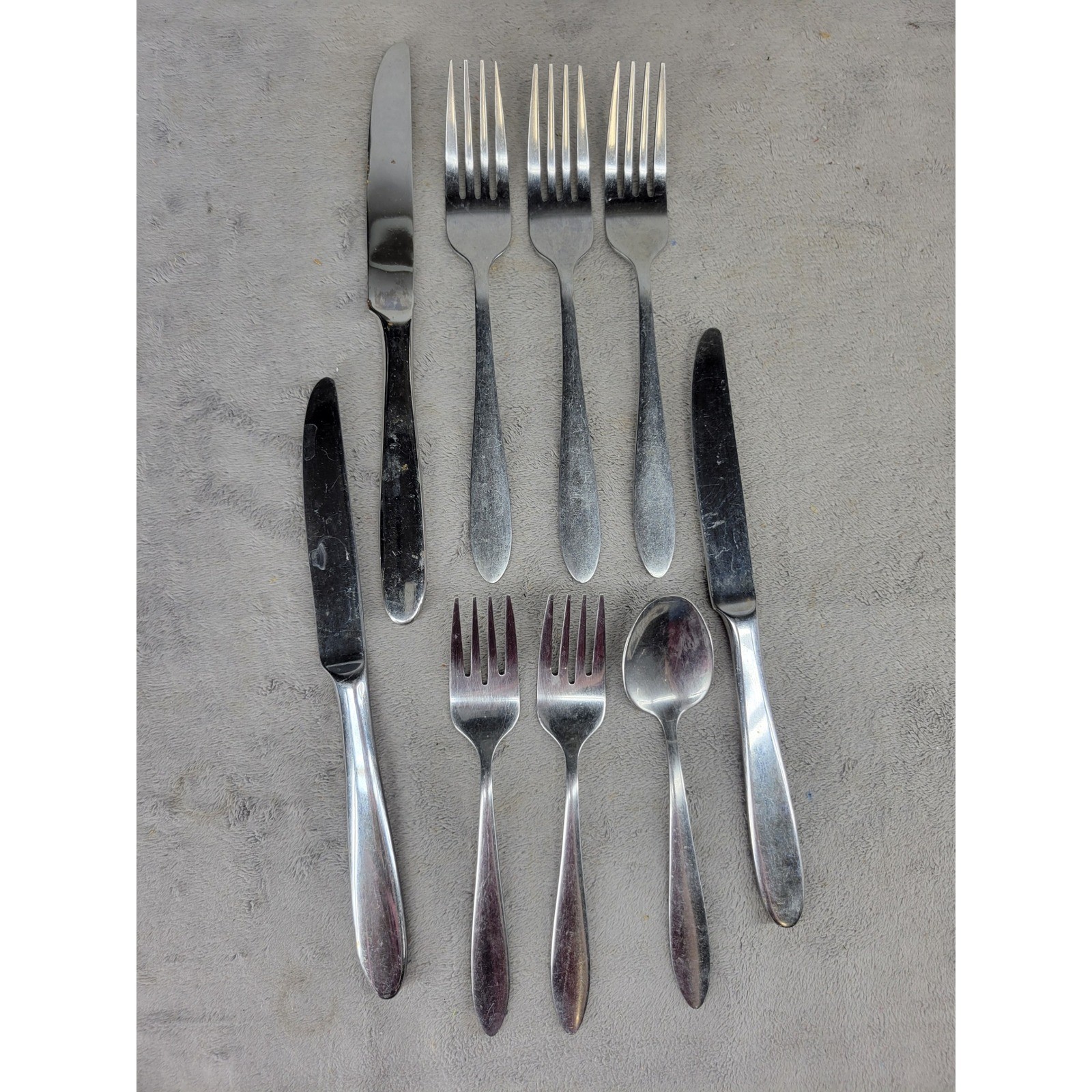 Oneida Satin Sand Dune Stainless Flatware 9 Piece Mixed Lot Forks Knives Spoon
