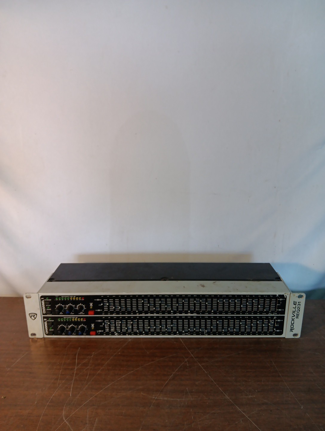 Rockville REQ231 Dual 31 Band 1/3 Octave Graphic Equalizer - Untested As Is
