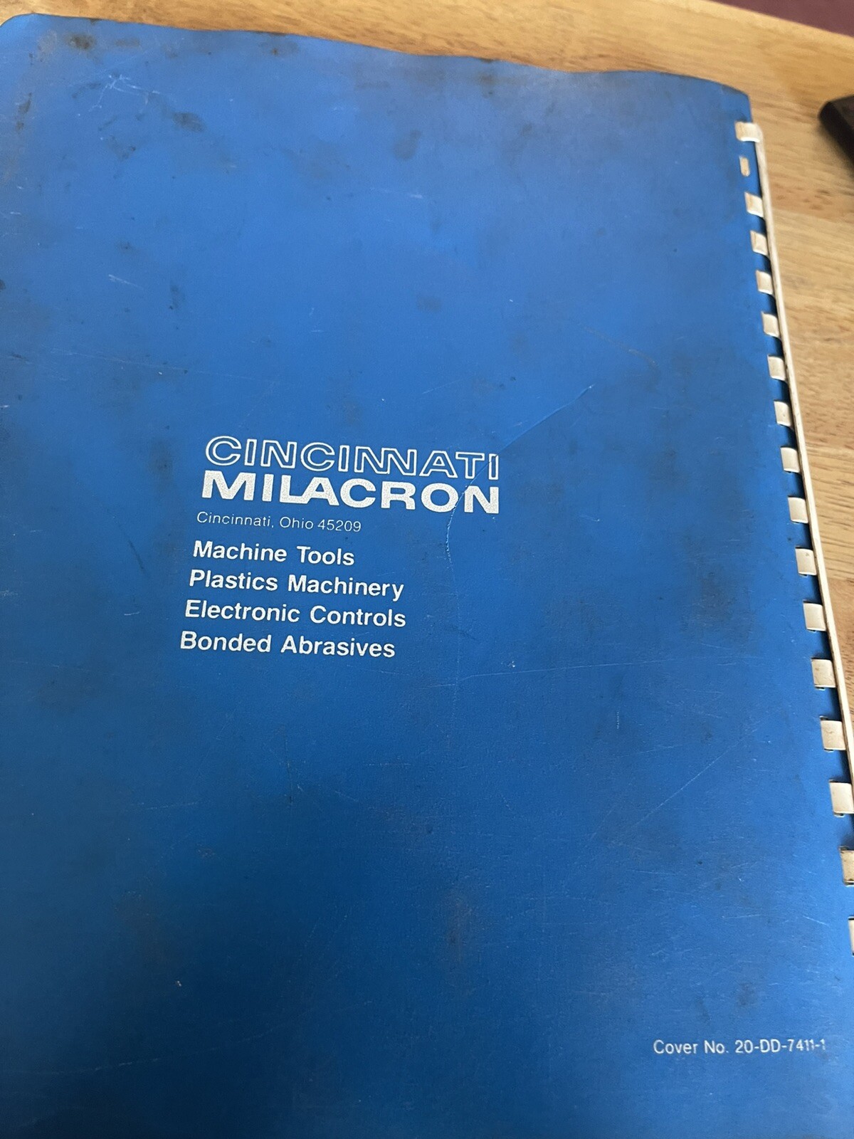 Cincinnati Milacron OPERATING Manual for T3 Industrial Robot Version 3.0