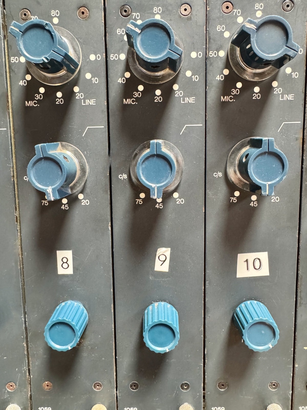 Neve 1059 Preamps predecessor to 1073, rack of 18, belonged to The Kinks!