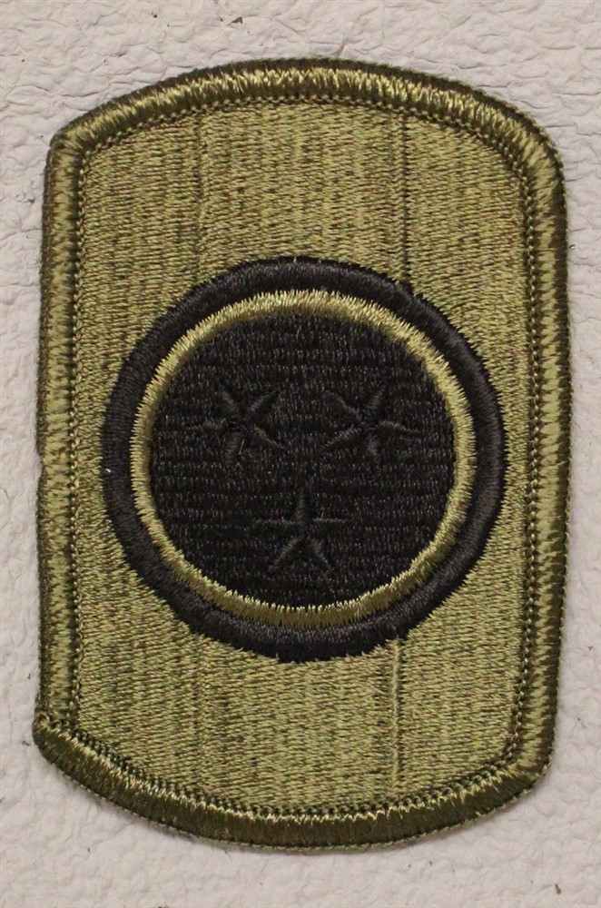 Army Patch: 30th Armored Brigade (black stars) - subdued, merrowed edge