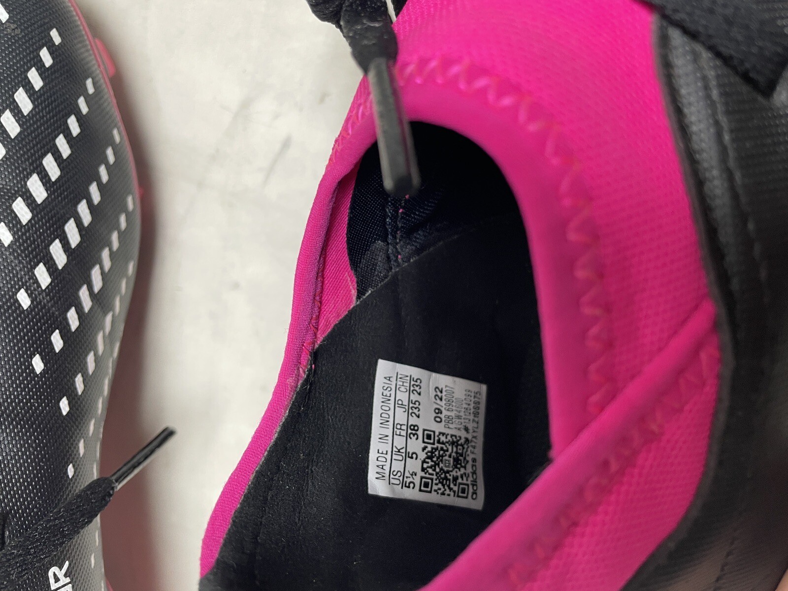 Adidas Predator Accuracy.4 FG Soccer Cleats Black Pink Size 5.5
