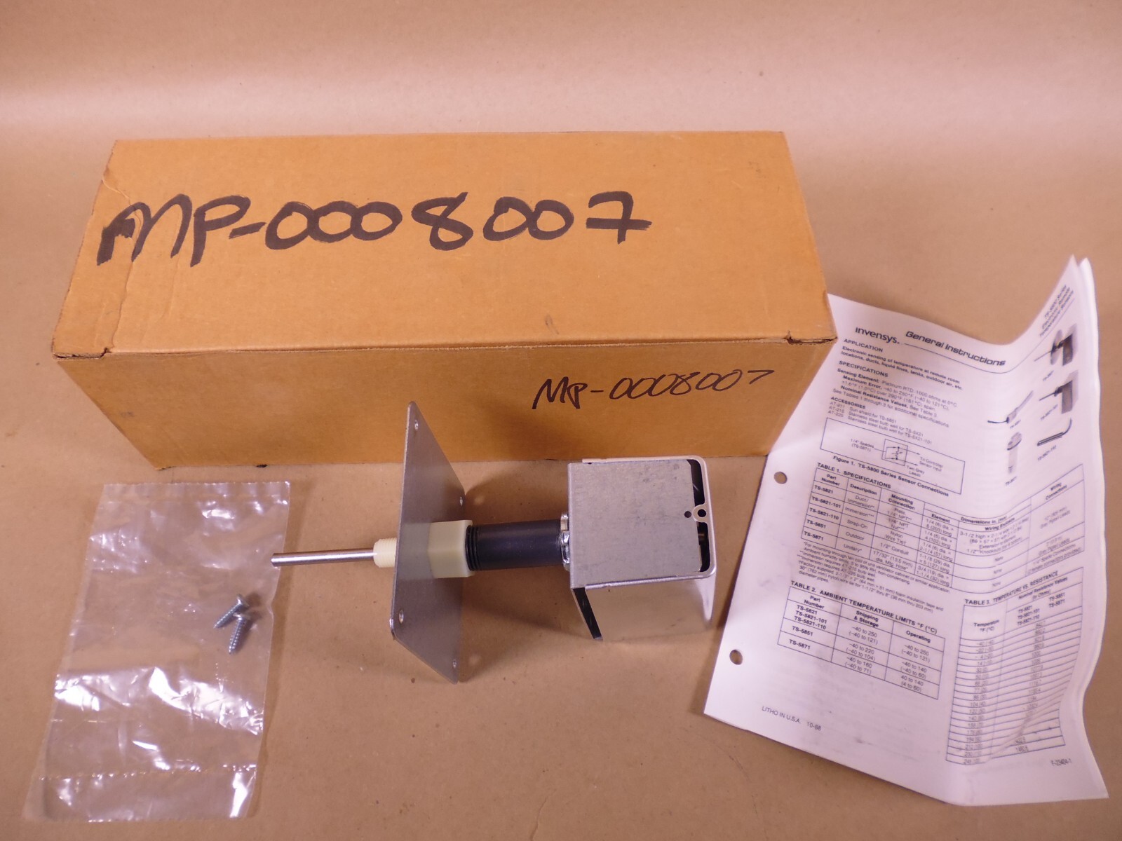 Invensys TS-5821 Electronic Duct Immersion Sensor , 6" Platinum, -40 to 250 Deg