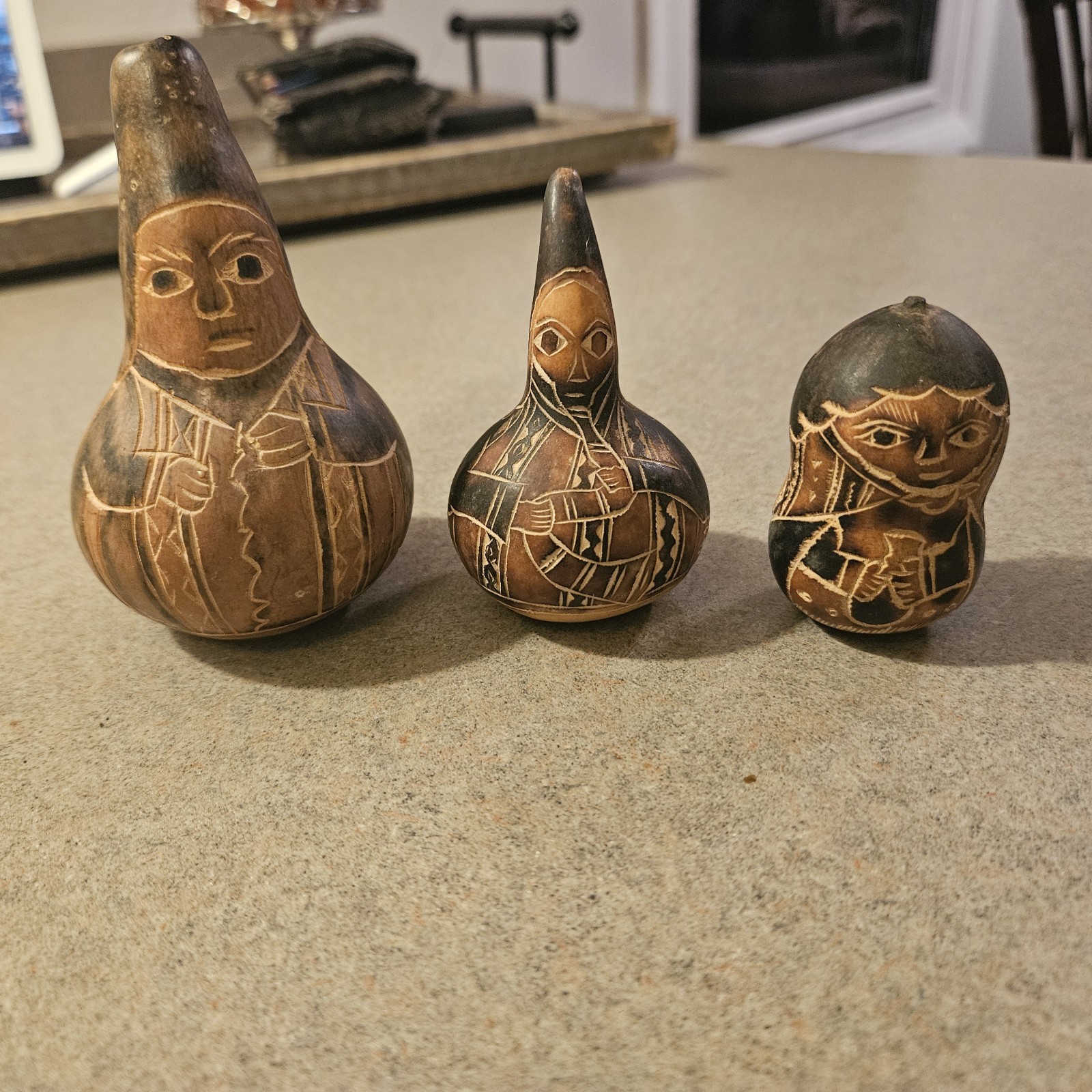 Vintage Peruvian Hand Carved Gord 1975 Rattle