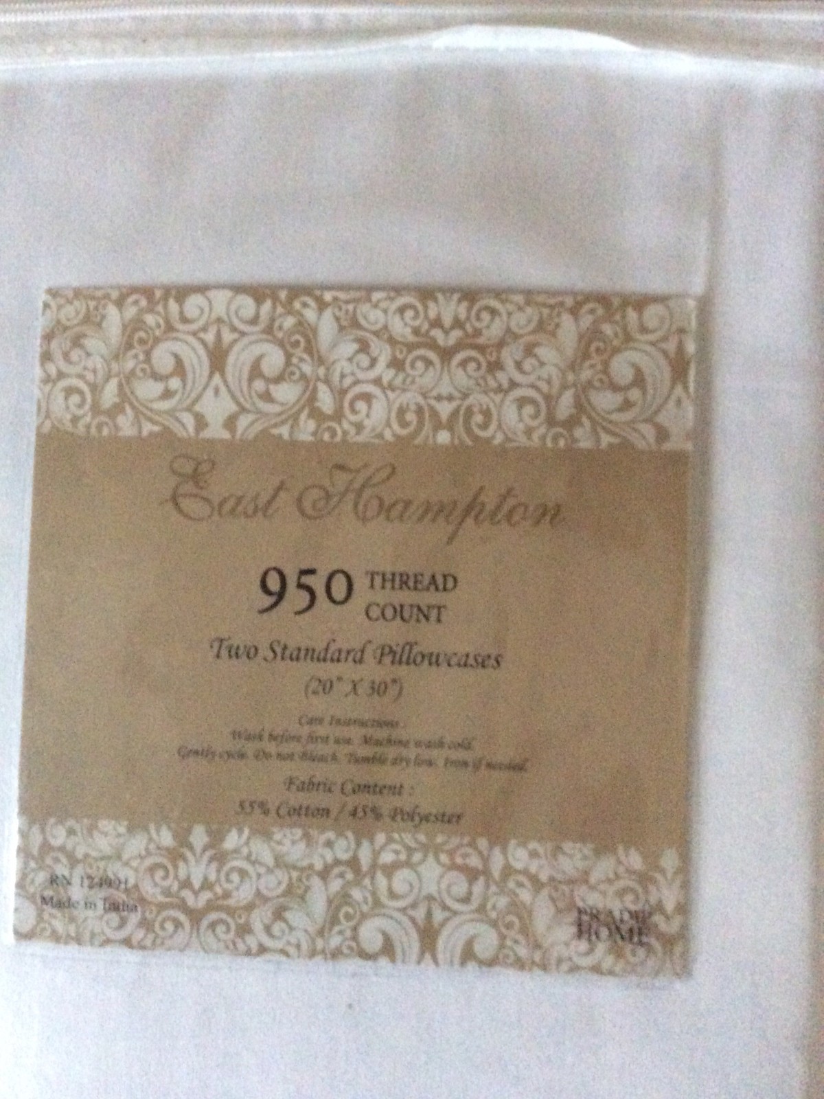 NEW East Hampton Two Standard Pillowcases 950 Thread Count 20x30