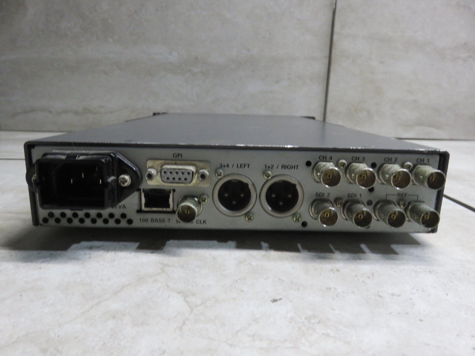 TEKTRONIX SPG-300 DIGITAL SYNC PULSE GENERATOR