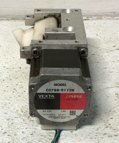 Vexta C078R-9112K 2 Phase Stepping Motor DC 4.2V 1.4A 1.8° Step 252C