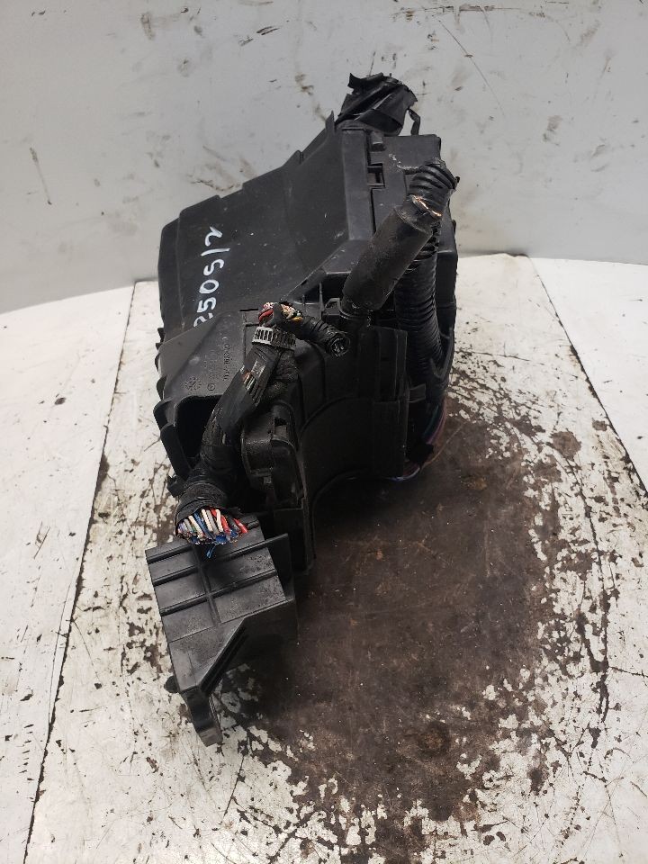Used Fuse Box Engine fits: 2016 Mazda 6 Grade A