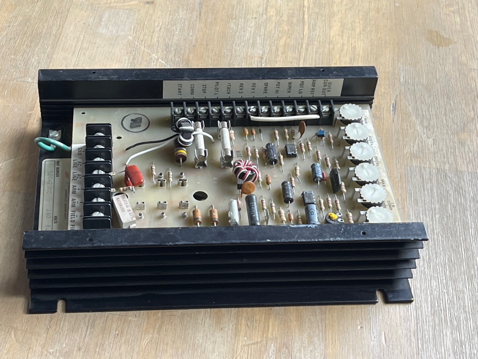 DART CONTROLS 520-200C DC DRIVE 240V 4.7A