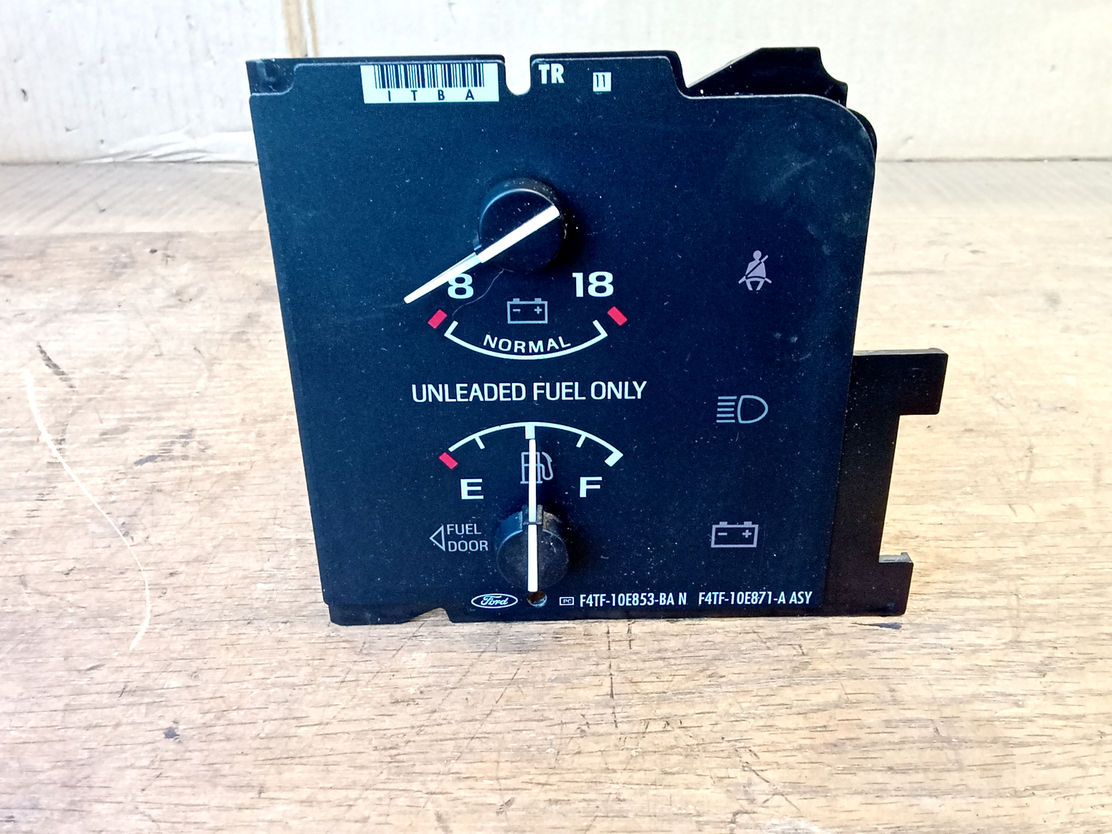 94-97 Volt/Battery & Gas Gauge Without Tach Ford F150 F250 F350 Bronco OEM