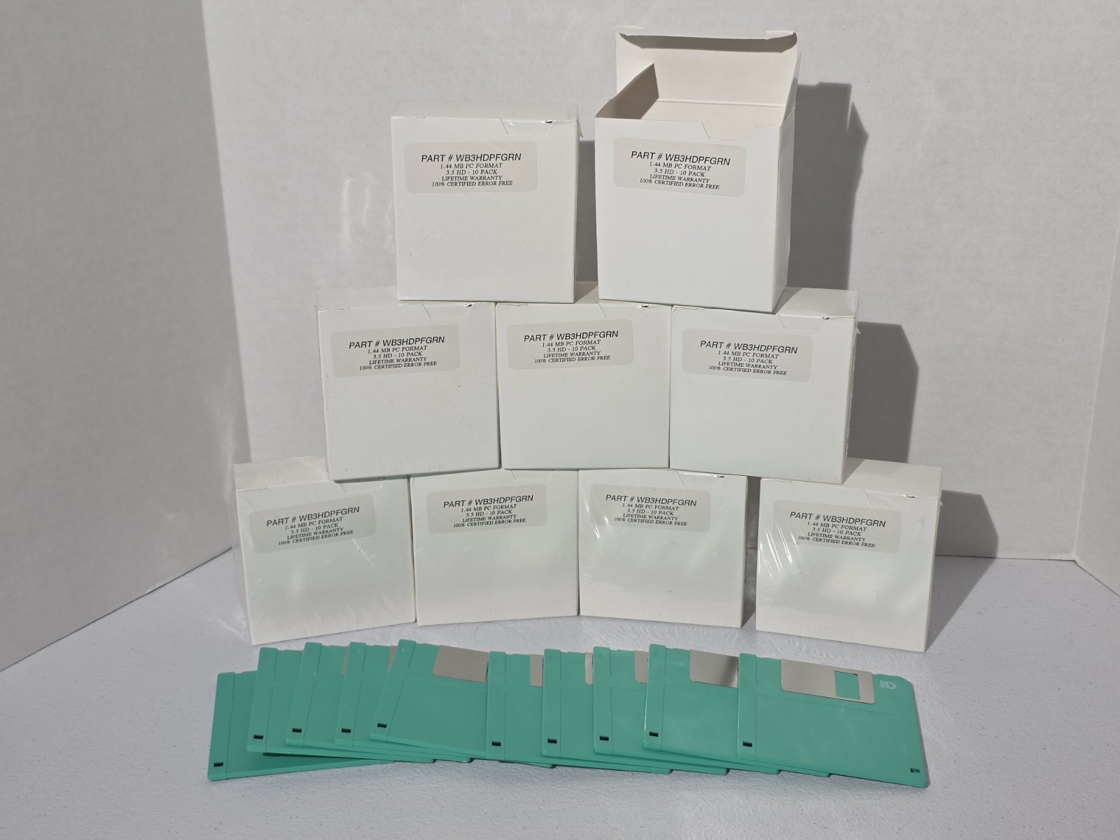 1.44mb floppy disk Lot 9 Boxes Of 10 Per Box Total Of 90 Floppy Disks All Green
