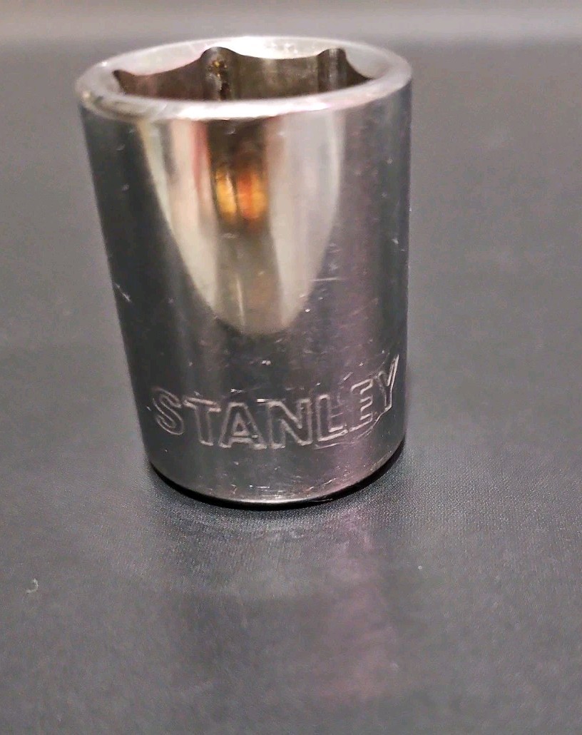 Stanley 88-980 Cr-V, 5/8, 6 Point, 3/8" Drive Shallow Socket B1