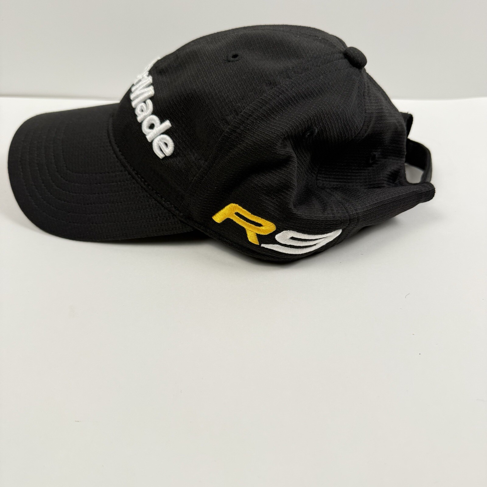 TaylorMade Hat Black Golf R9 Burner Tmax Gear Strap Back Adjustable Cap