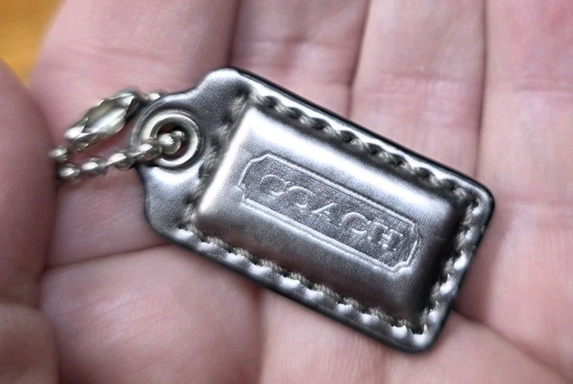 Coach Hangtag Silver Patent Leather Front And Back With Silver Chain