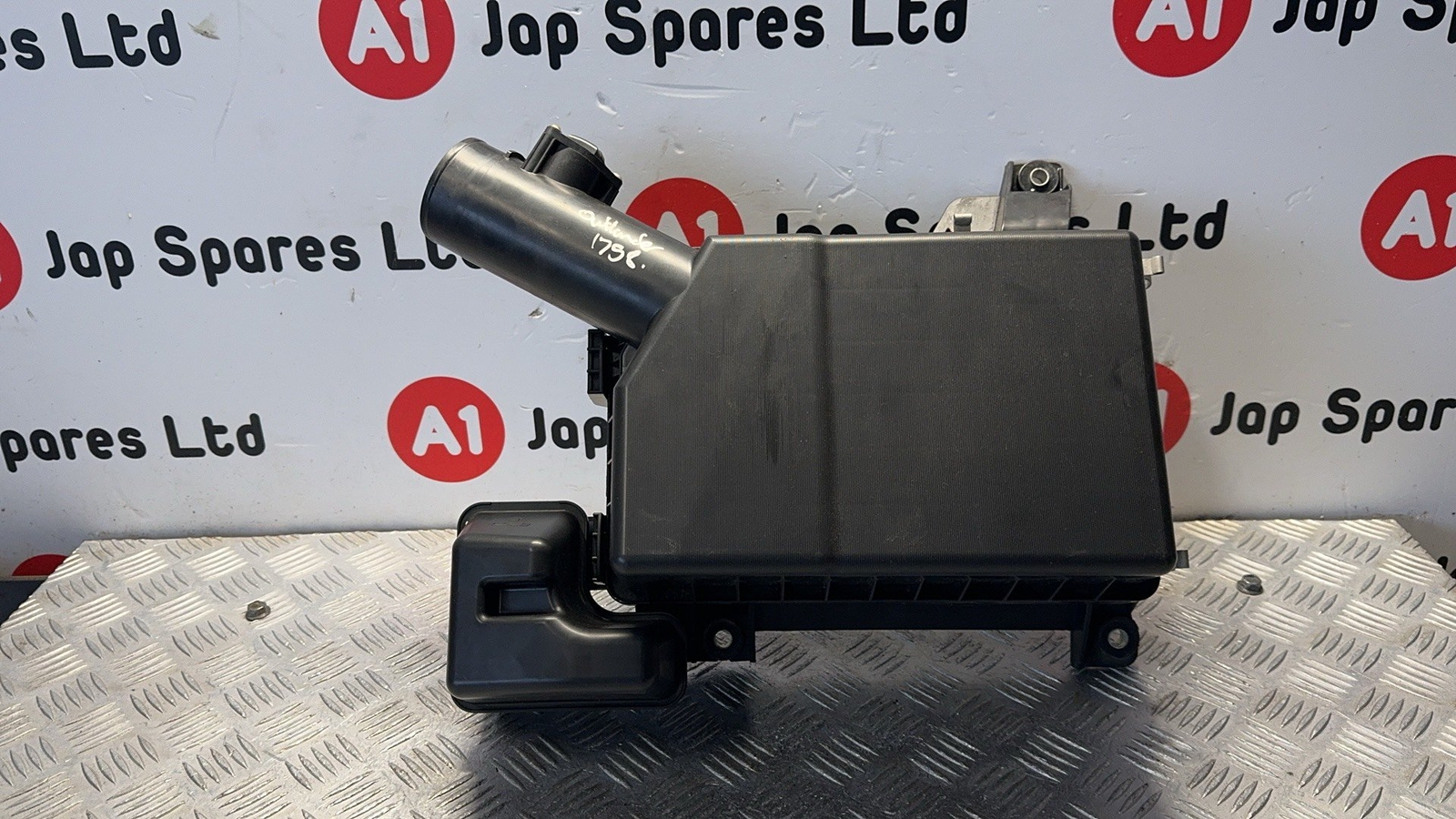 2012-2015 MITSUBISHI OUTLANDER PHEV 2.0 PETROL HYBRID 4B11 AIR FILTER BOX