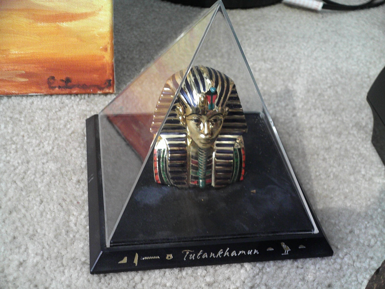 Unique 2002 Bradford Exchange Treasure of King Tutankhamun  Bust Pyramid Figure
