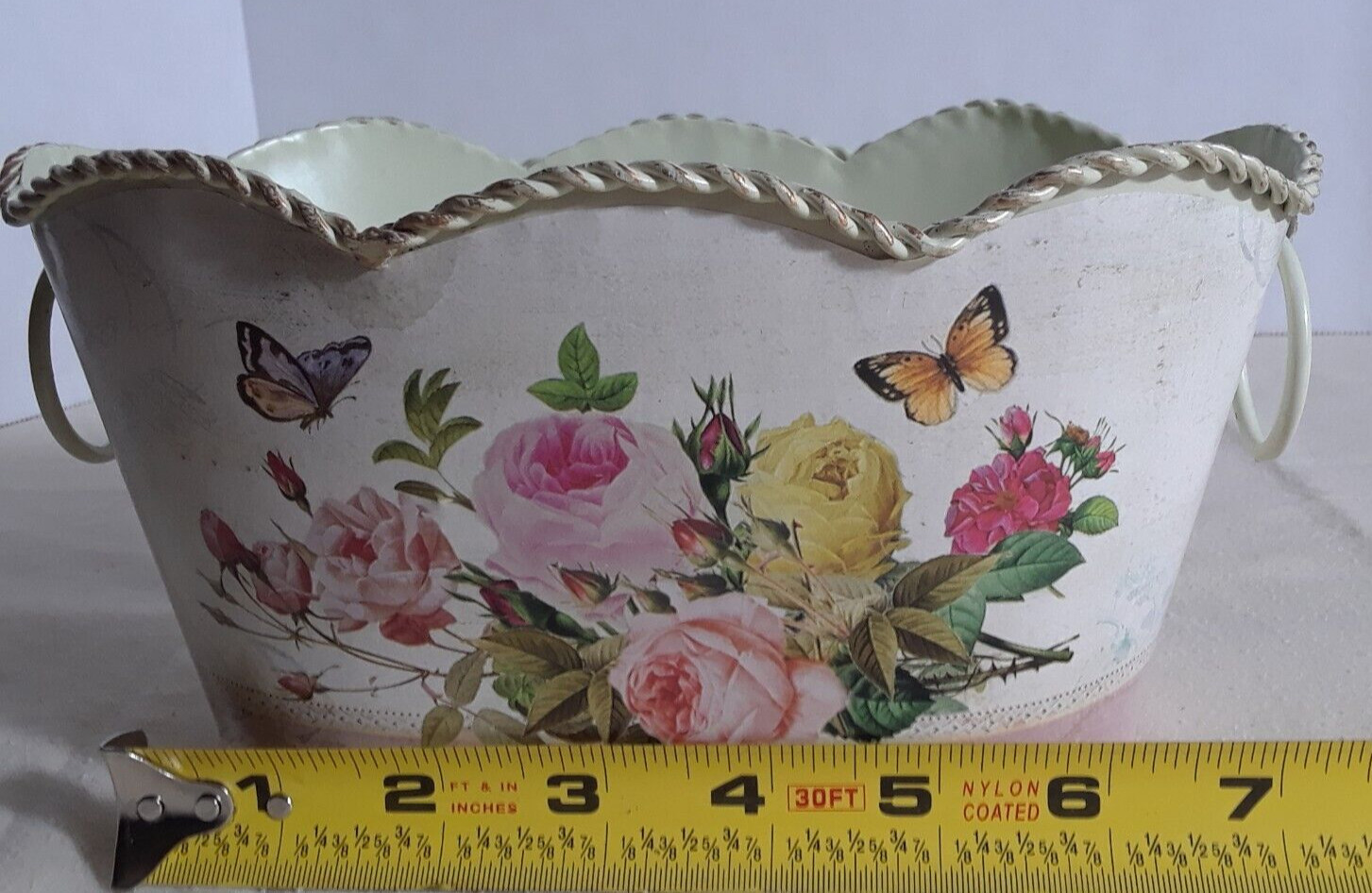 Vintage Tin Porte de Jardin Side Handles Shabby Chic Basket 4.25 in Tall