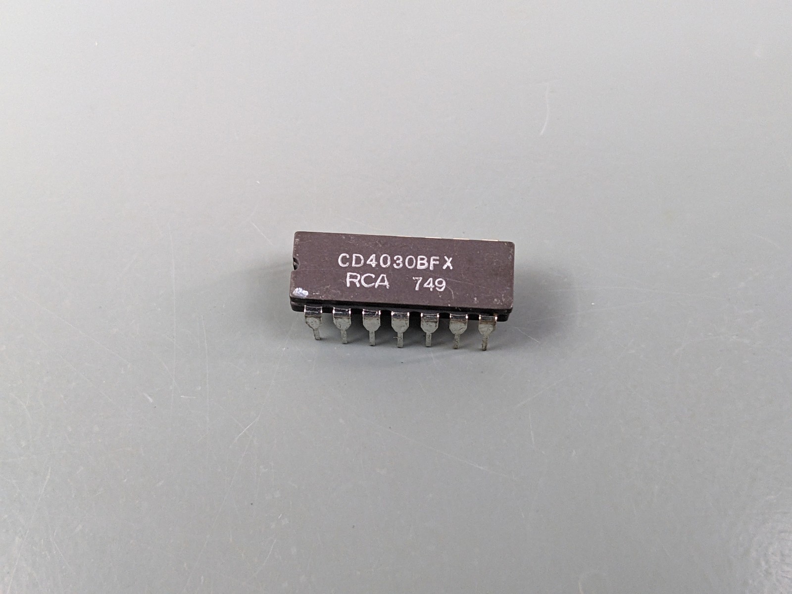 (10) CD4030 ICs Quad XOR Gate, RCA, NOS Ceramic CD4030BFX