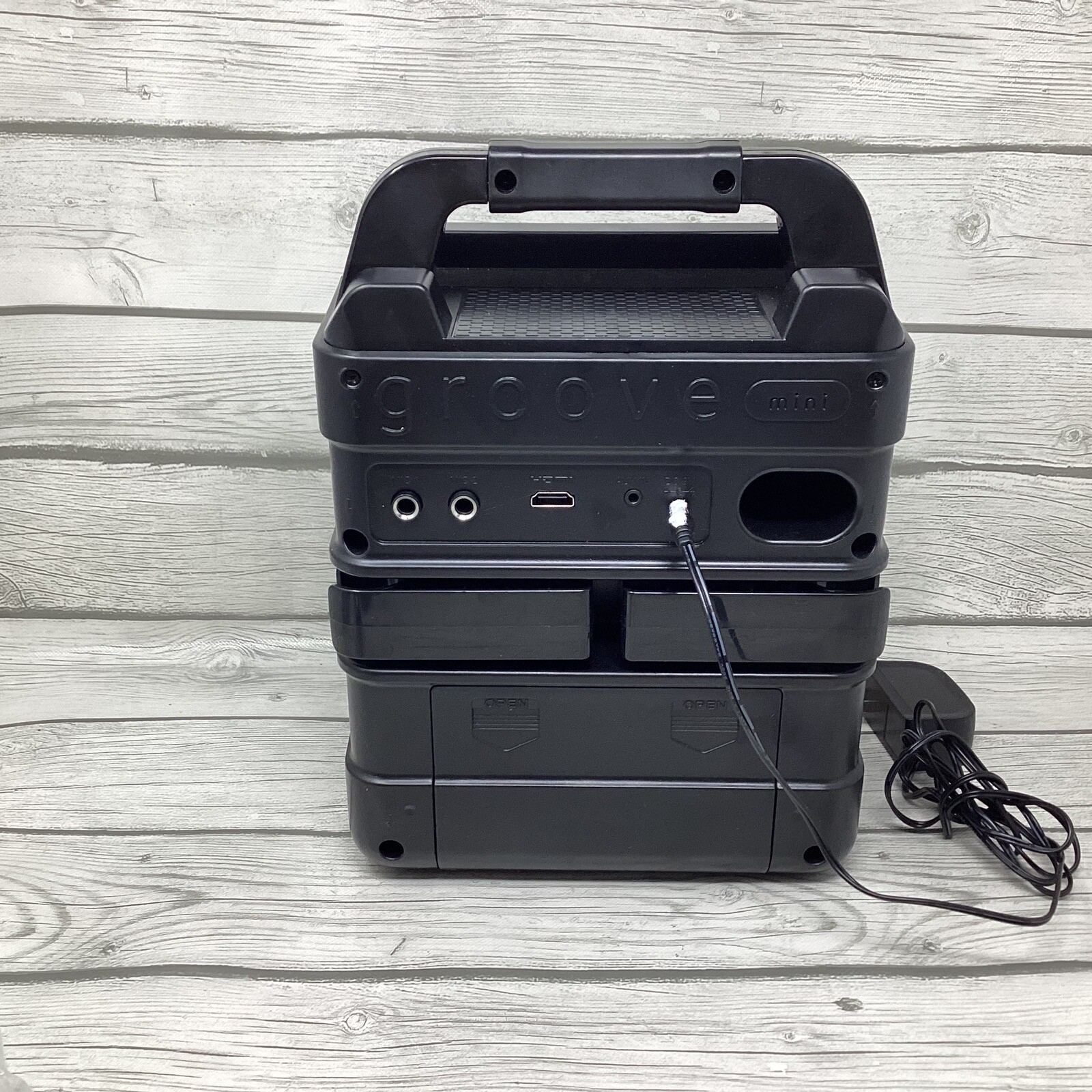 Singing Machine Groove Mini Karaoke System Bluetooth SML654BK