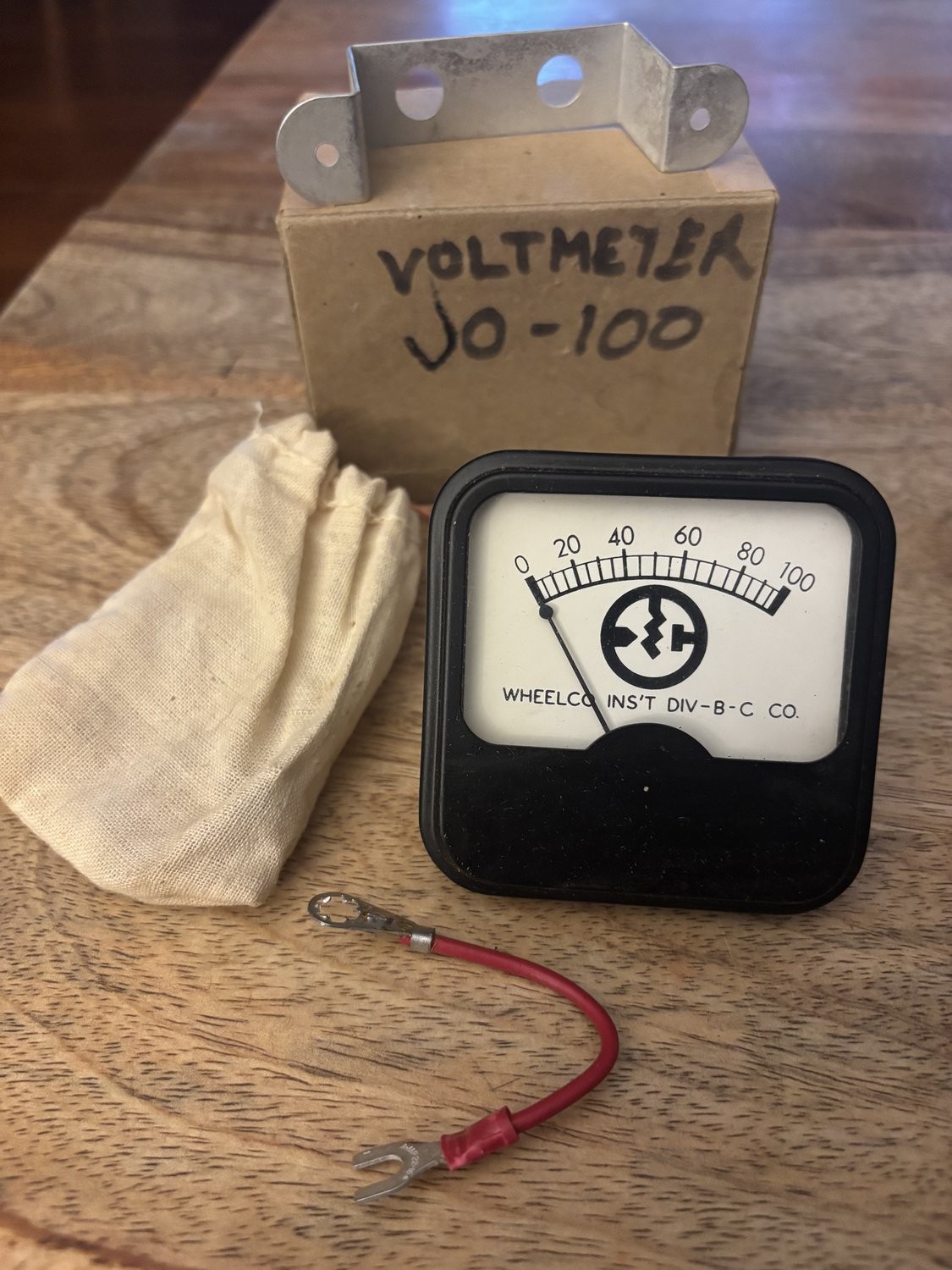 Wheelco Instruments JO-100 Analog Voltmeter Approx 2.5 Inc Black Plastic