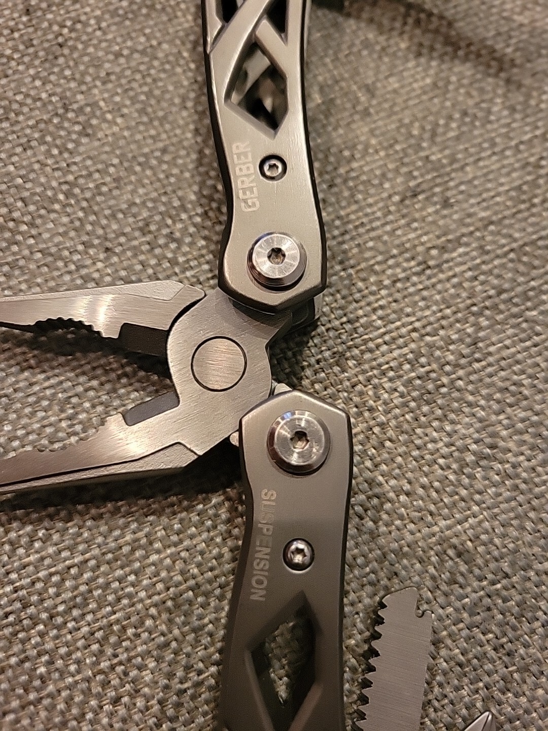 Gerber Essentials Suspension Titanium Gray New Never Used