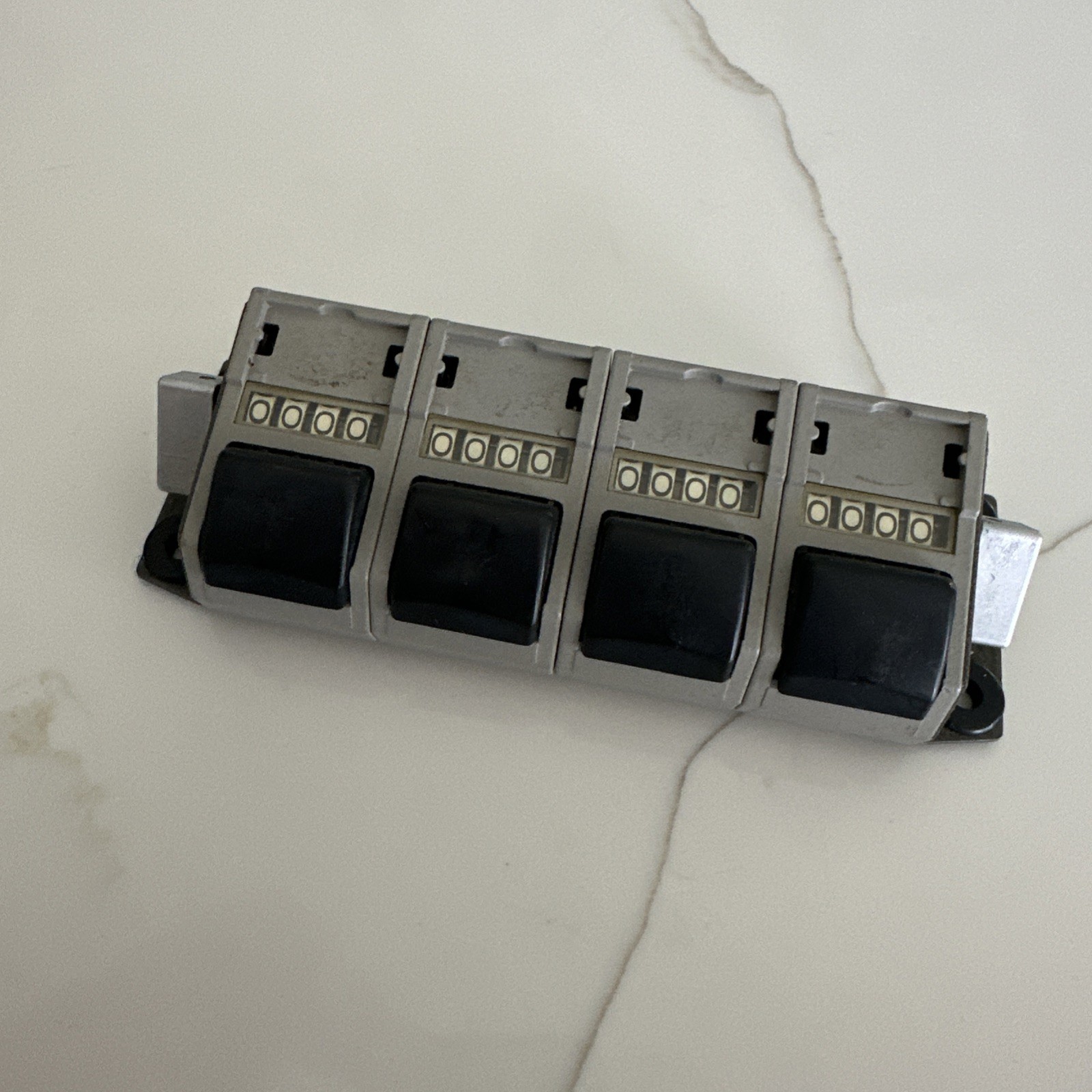 VEEDER-ROOT 4 Digit Mechanical Counter