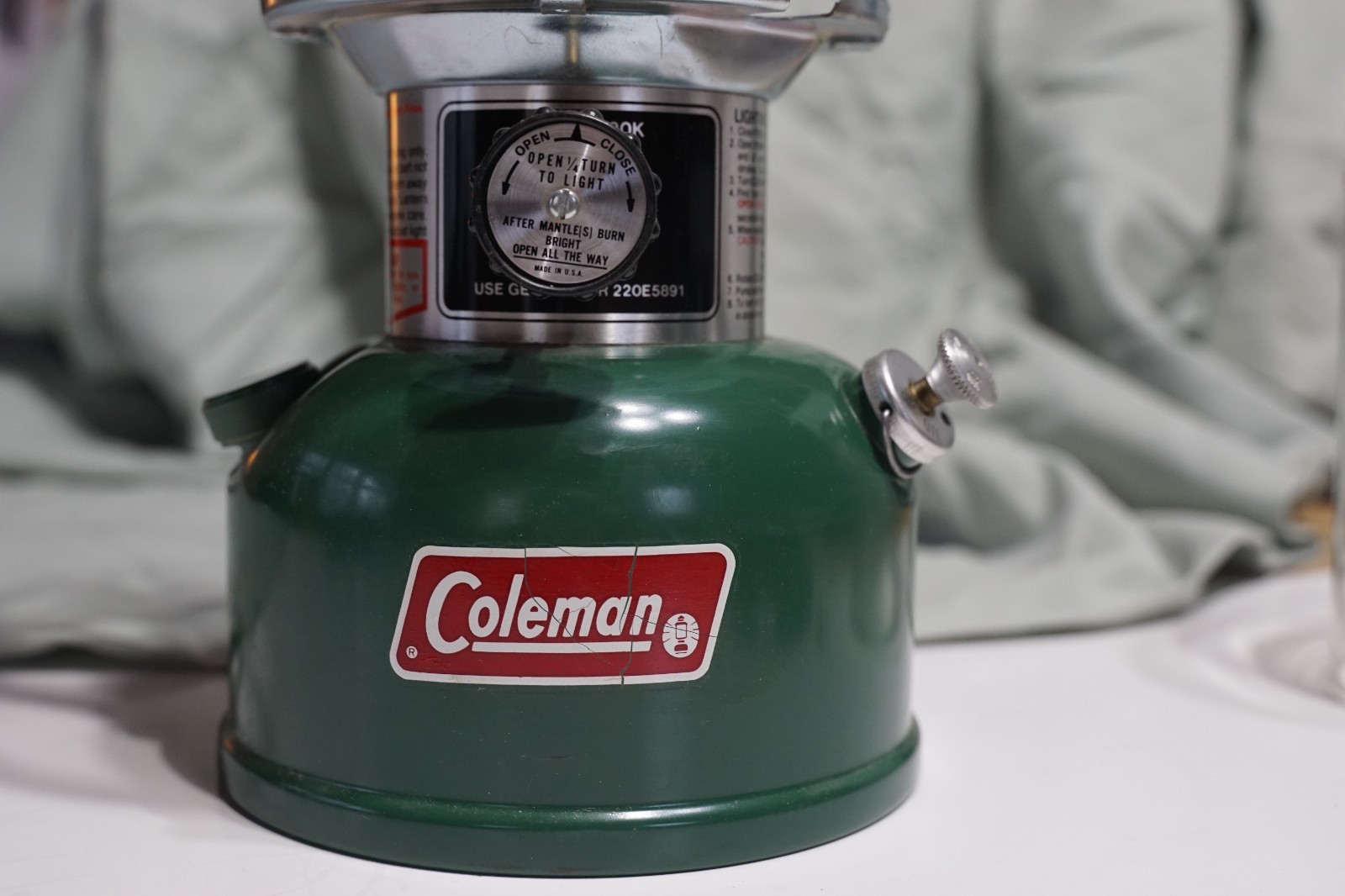 Coleman lantern 1982 Model 220K